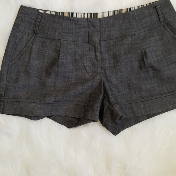 Bundle two shorts/ grey and red. Sizes 9/6 - Picture 3 of 8